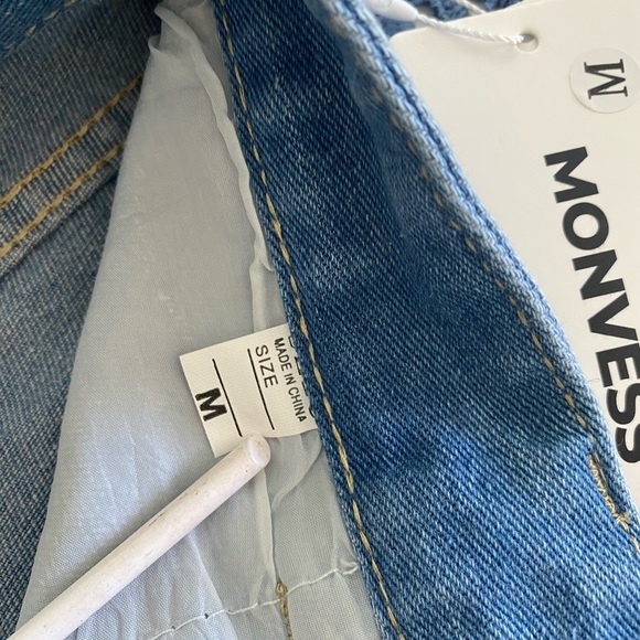 ✨ Monvess Denim Lace Overlay Jeans – Size M ✨ - Picture 7 of 9